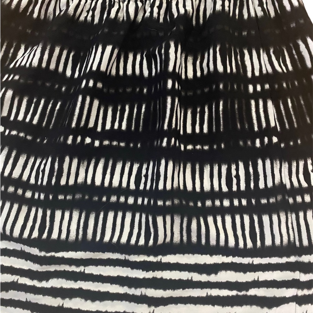 Express One Shoulder Ruffle Mini Dress. Size XS - Picture 4 of 5
